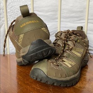 Women’s Brindle Vibram Waterproof Hiking Shoe/Boot